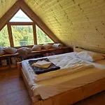 Casa de Férias Bacmanska Z Pieknym Widokiem Przy Szlaku Jacuzzi Beskidy Zlatna