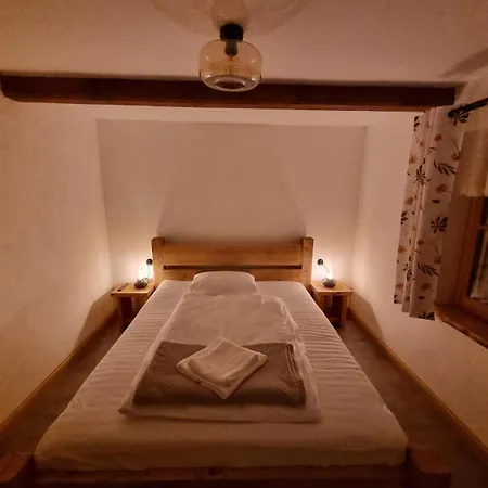 Bacmanska Z Pieknym Widokiem Przy Szlaku Jacuzzi Beskidy Zlatna
