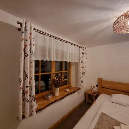 Bacmanska Z Pieknym Widokiem Przy Szlaku Jacuzzi Beskidy Zlatna