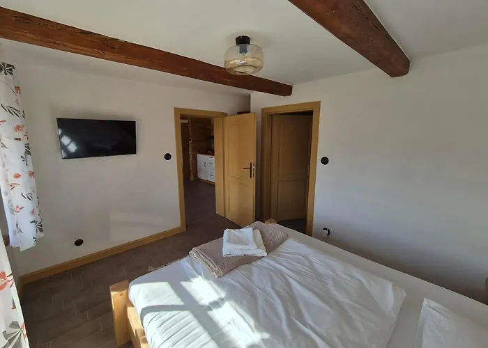 Prázdninový dům Bacmanska Z Pieknym Widokiem Przy Szlaku Jacuzzi Beskidy